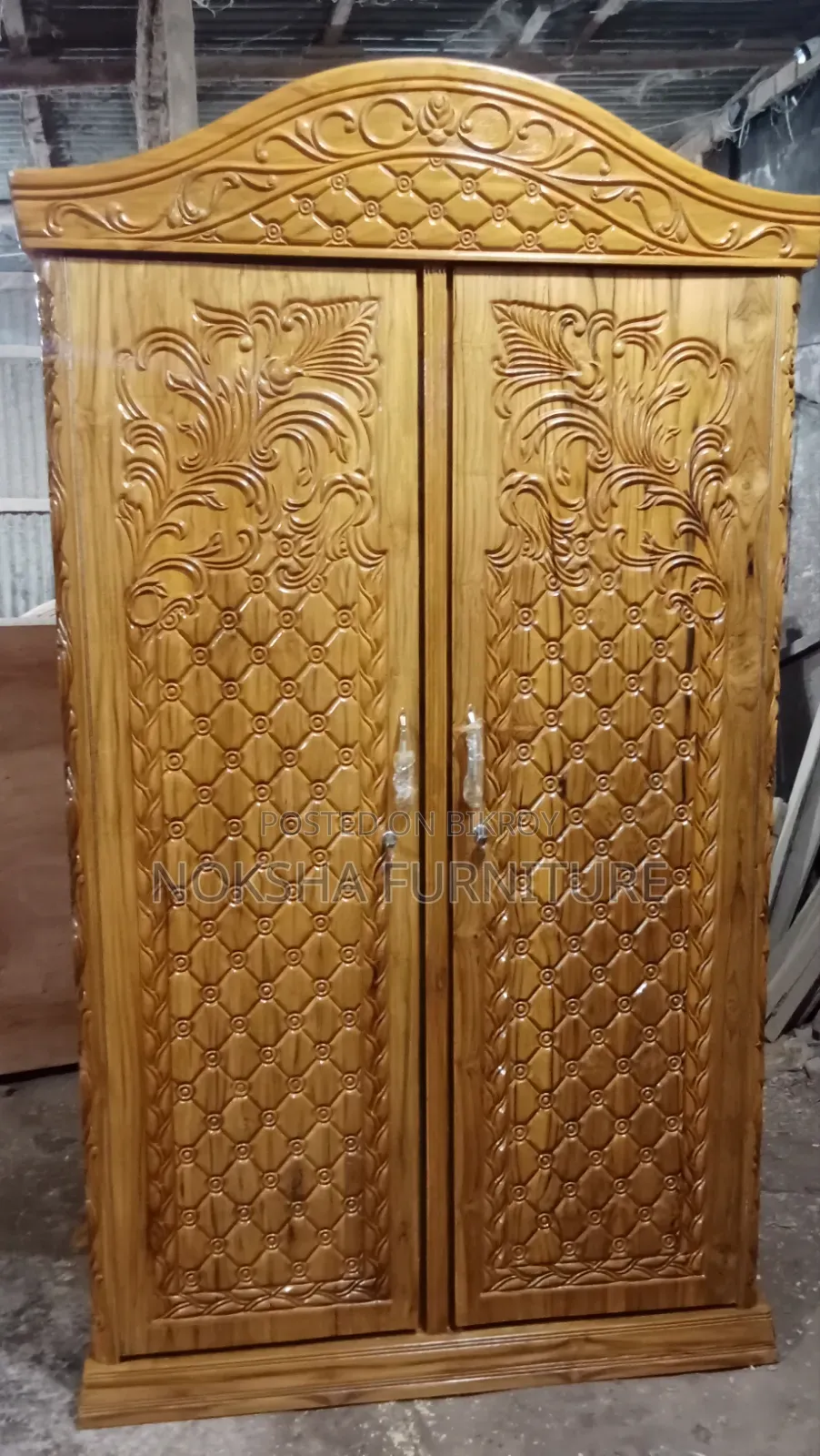 ১০০% চিটাগং সেগুন কাঠের আলমারি বিক্রয় হবে