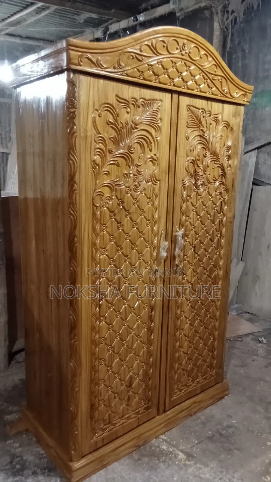 ১০০% চিটাগং সেগুন কাঠের আলমারি বিক্রয় হবে