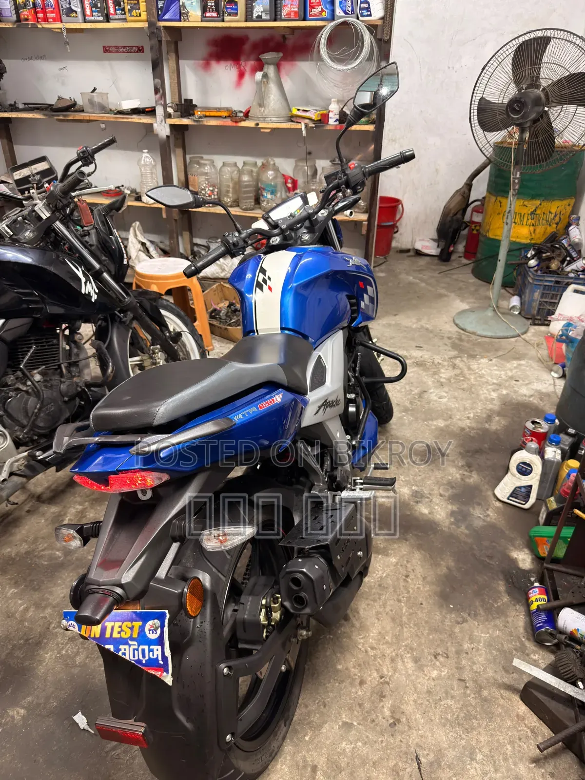 TVS Apache 160 4V 2025 Blue