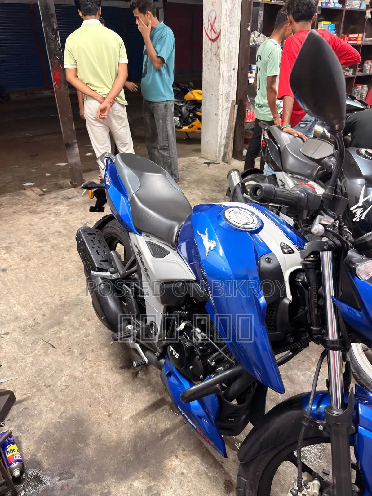 TVS Apache 160 4V 2025 Blue