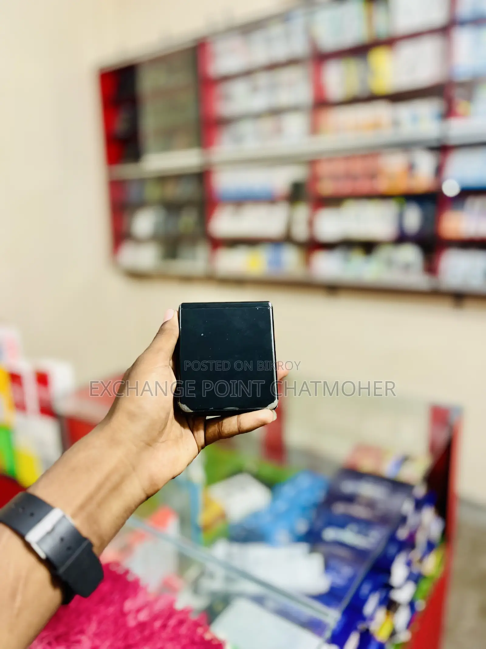 স্যামসাং গ্যালাক্সি জেড ফ্লিপ৩ ৫জি ২৫৬ জিবি ব্ল্যাক