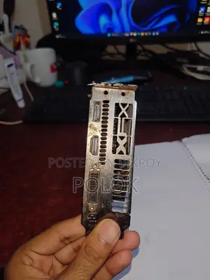 আরএক্স ৫৬০ ৪জিবি ব্রোকেন জিপিইউ
