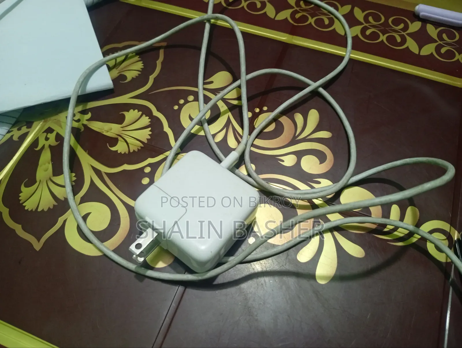 Apple Original Macbook Charger 30W