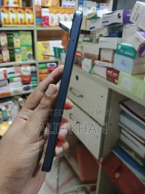 রিয়েলমি ৬ ১২৮ জিবি নীল