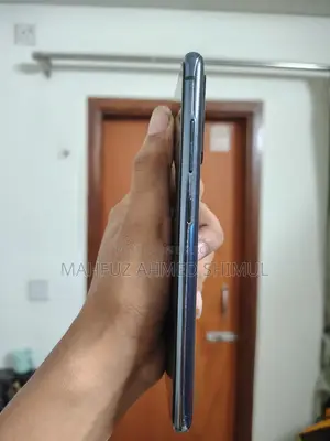 স্যামসাং গ্যালাক্সি এস২০ এফই ১২৮ জিবি
