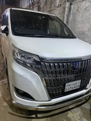টয়োটা নোয়া ১.৮ ফ্রন্ট হুইল ড্রাইভ হাইব্রিড (৭ সিটার) ২০২১ সাদা