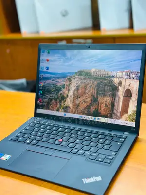 Laptop Lenovo ThinkPad X13 Gen 2 16GB Intel Core I5 SSD 256GB