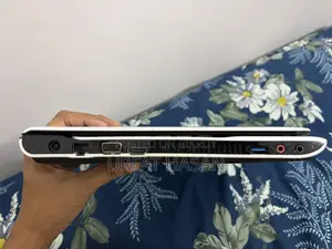 ল্যাপটপ Sony Vaio E15 Sve1513p1ew ৬জিবি ইন্টেল কোর আই৩ এসএসডি ২৫৬জিবি