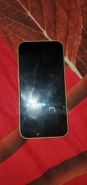 Apple iPhone 14 128 GB Yellow