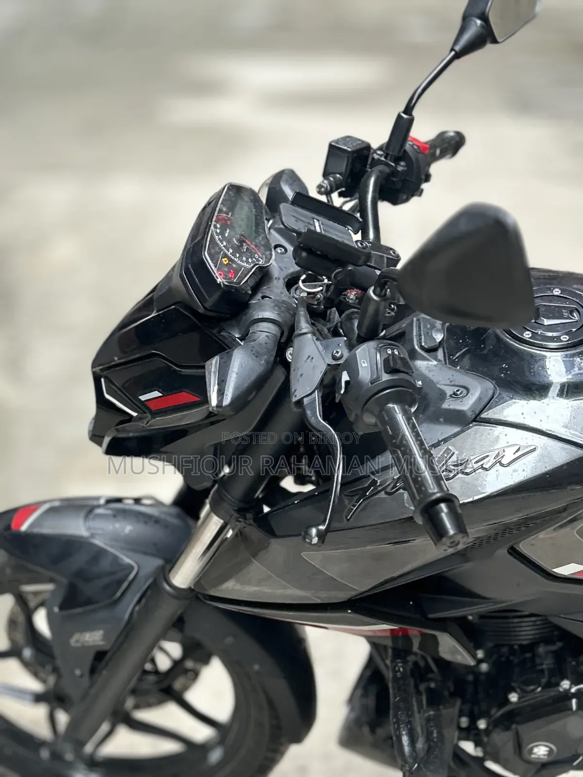নতুন বাজাজ পালসার এন১৬০ ২০২৪ কালো