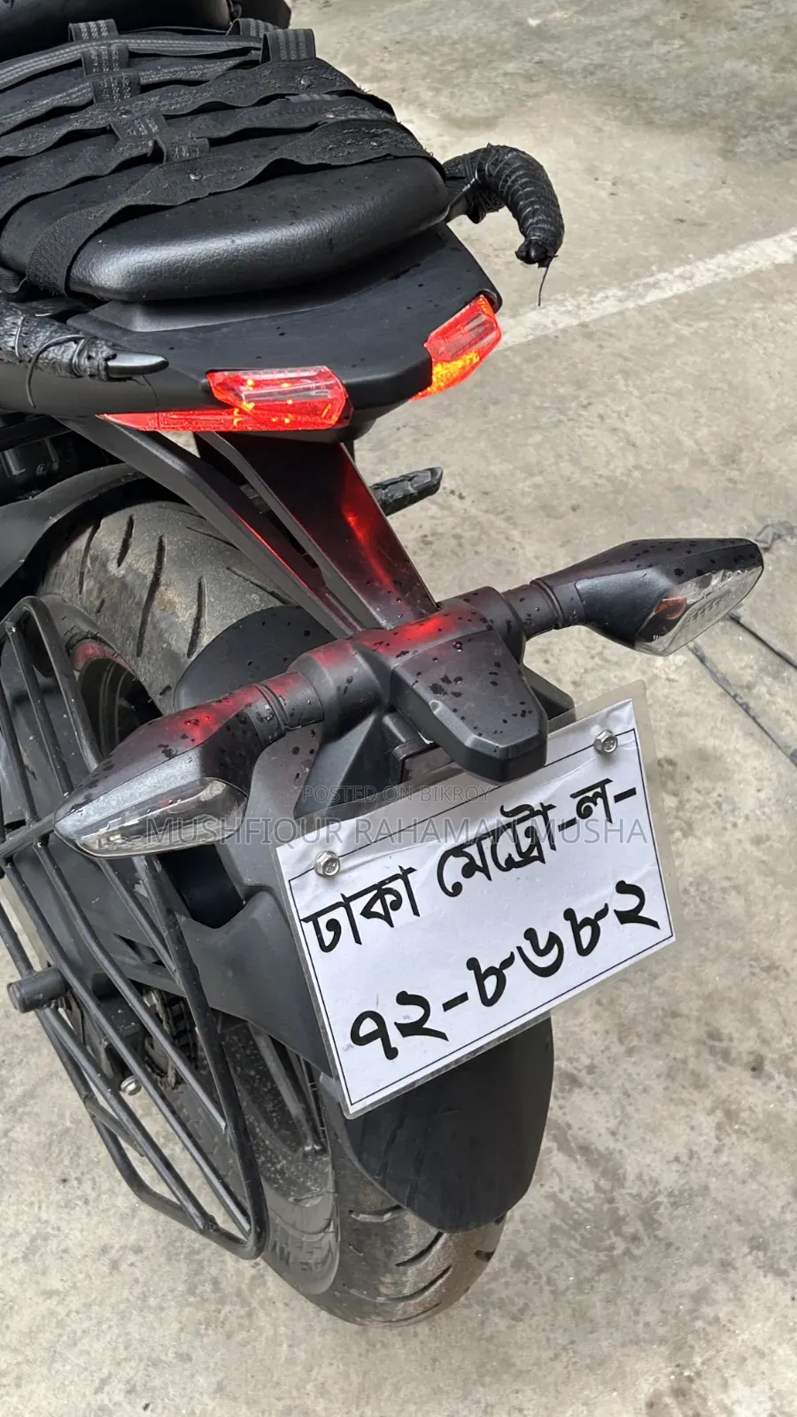নতুন বাজাজ পালসার এন১৬০ ২০২৪ কালো