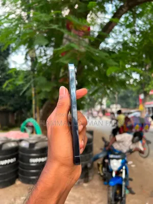 অ্যাপল আইফোন ১৩ প্রো ১২৮ জিবি গ্রে