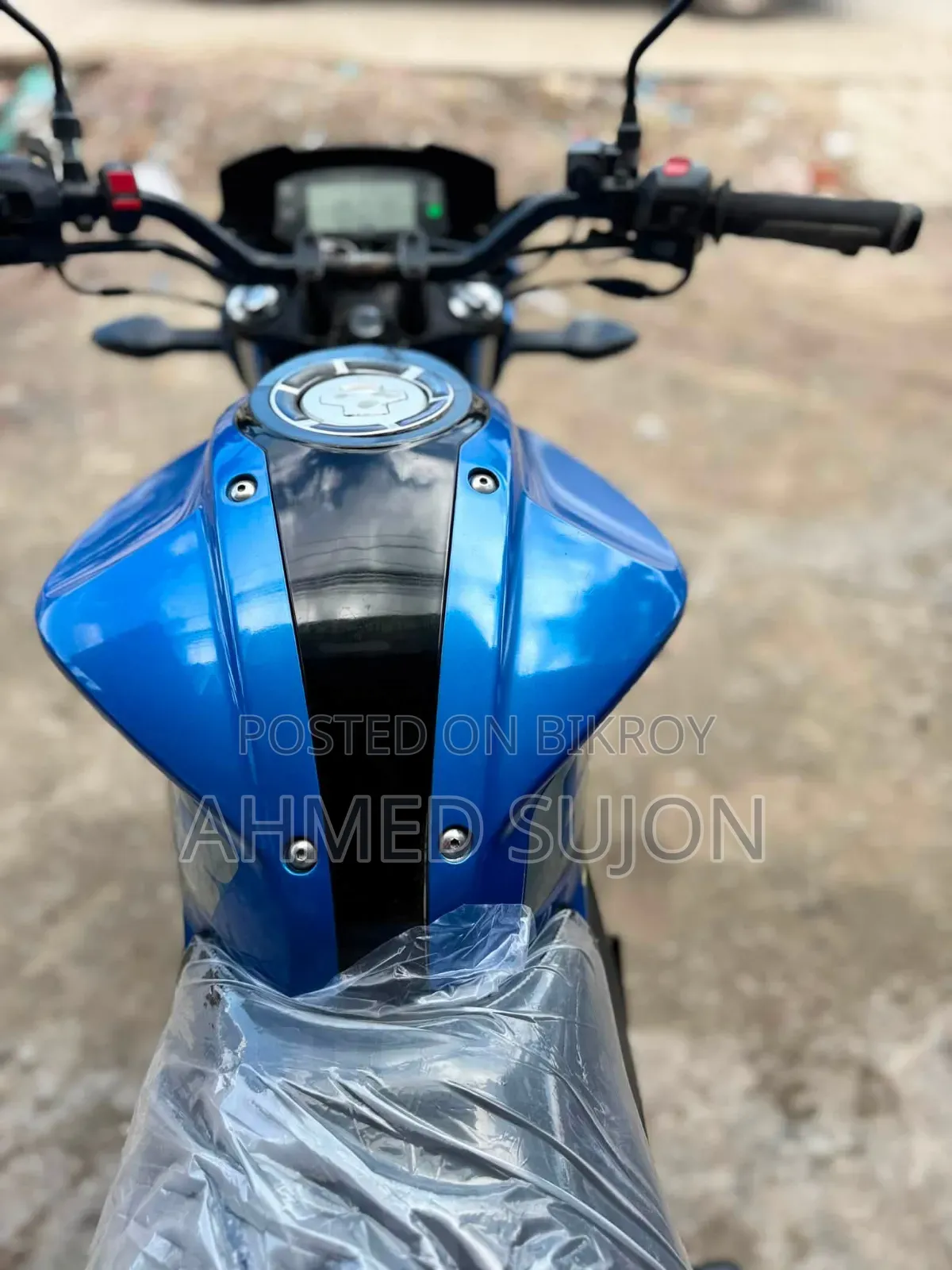 সুজুকি জিক্সার ২০১৮ নীল