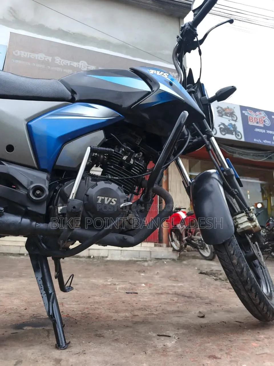 টিভিএস স্ট্রাইকার ১২৫ ২০১৮ নীল