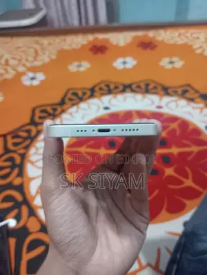 অ্যাপল আইফোন ১২ ১২৮ জিবি সাদা