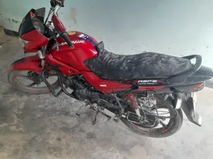হিরো গ্ল্যামার ২০১২ লাল