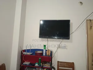 টিভি স্যামসাং স্মার্ট টিভি ৩২ ইঞ্চি
