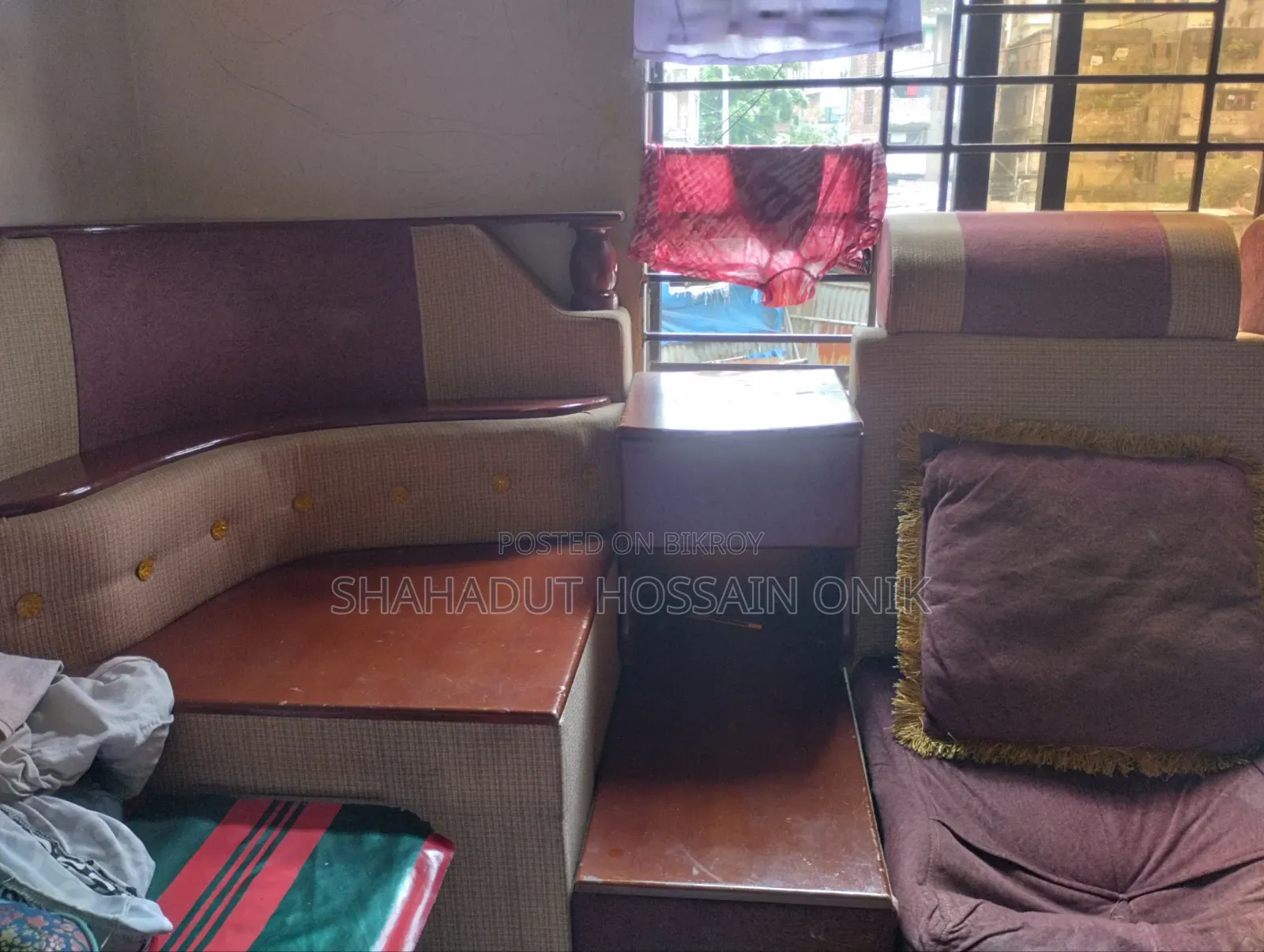 Corner Sofa With 4 Stools
