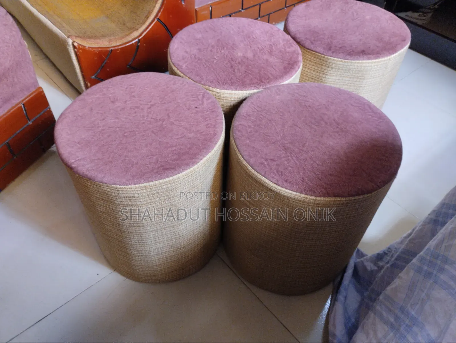 Corner Sofa With 4 Stools