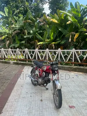 Yamaha 1990 Red
