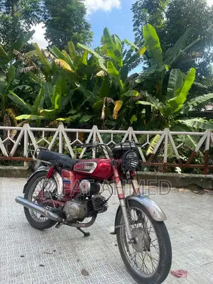 Yamaha 1990 Red