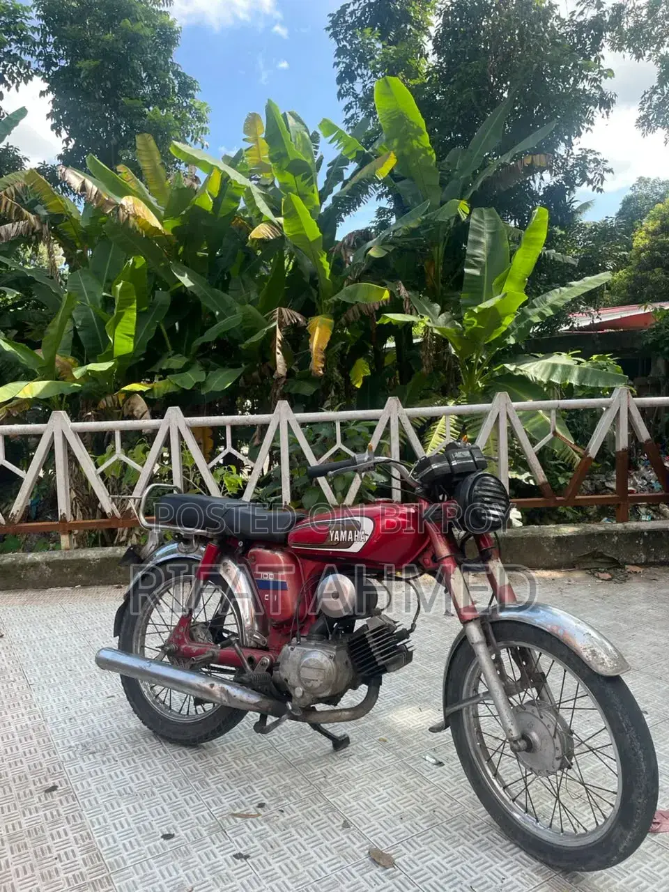 Yamaha 1990 Red