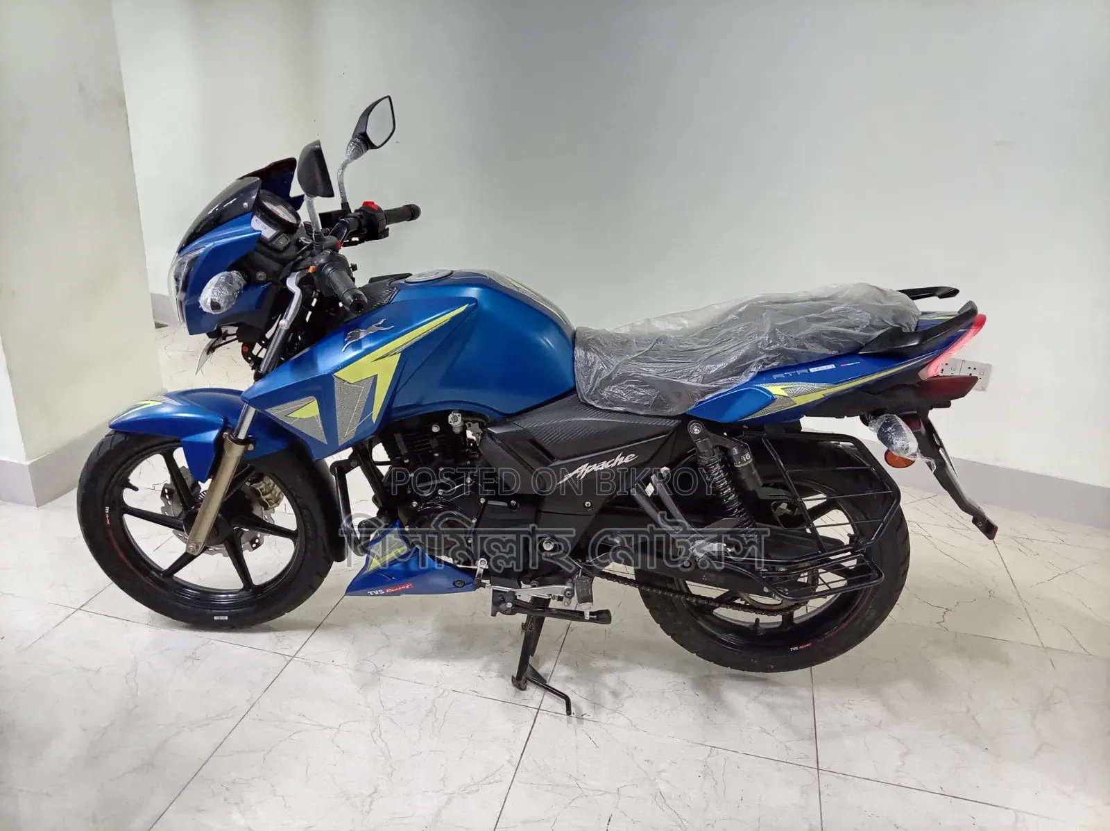 New TVS Apache RTR 160 2V 2025 Blue