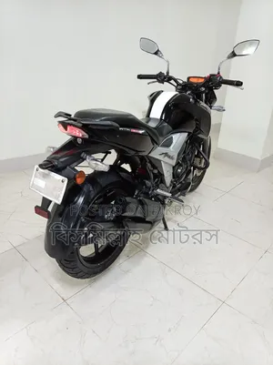 টিভিএস এপাছি আরটিআর ১৬০ ৪ভি ২০২১ ব্ল্যাক