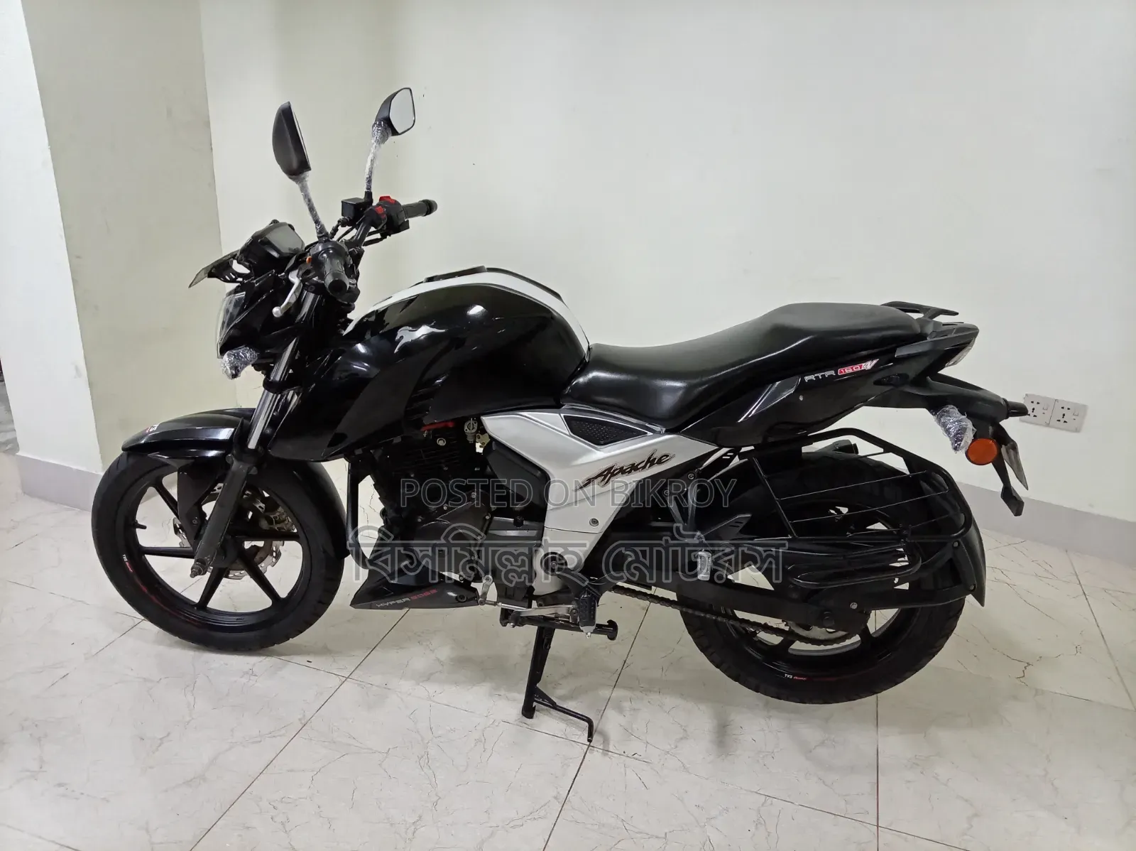 টিভিএস এপাছি আরটিআর ১৬০ ৪ভি ২০২১ ব্ল্যাক