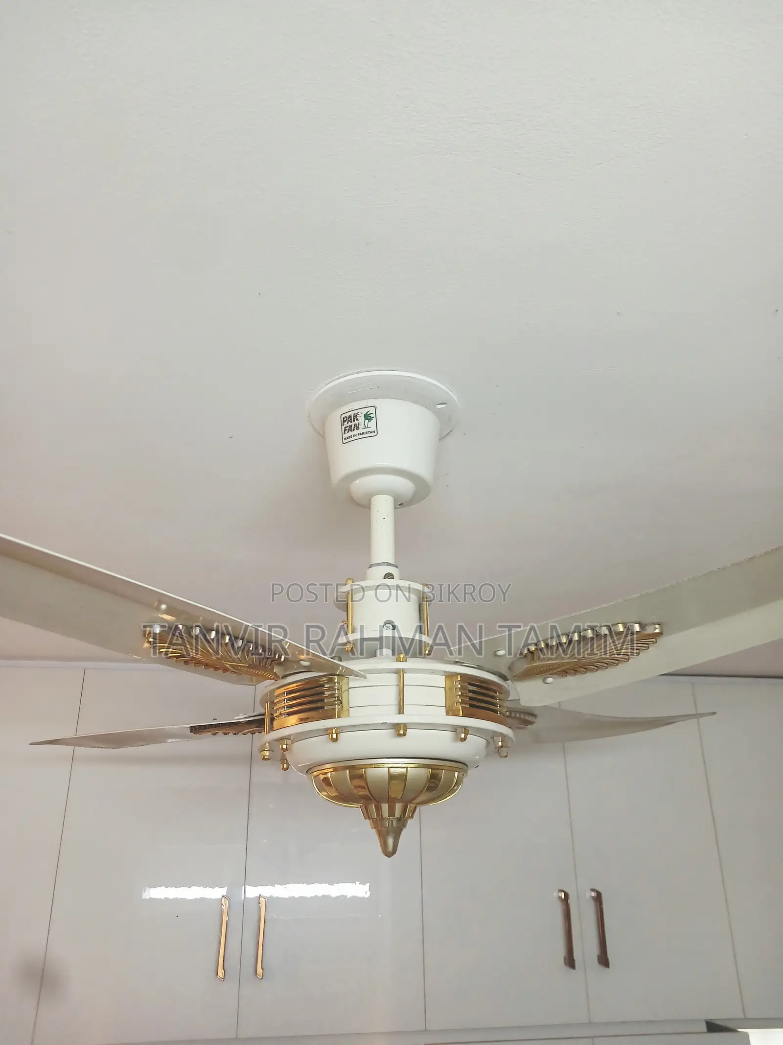 লাক্সারি ফ্যান ( ৪ ব্লেড )