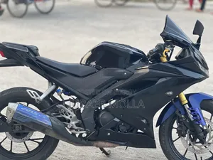 Yamaha R15 V3 2017 Blue