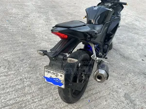 Yamaha R15 V3 2017 Blue