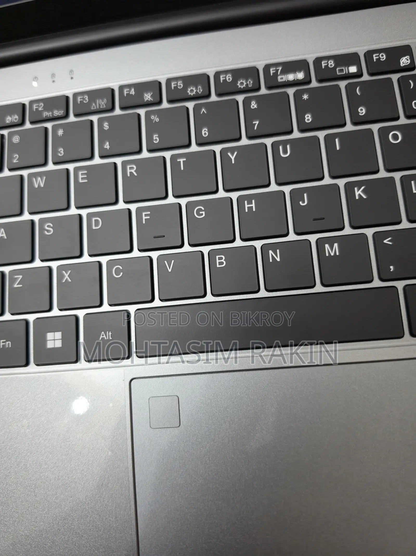 New Laptop 8GB Intel SSD 500GB
