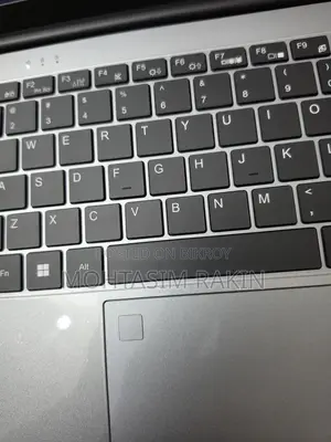 New Laptop 8GB Intel SSD 500GB