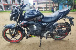সুজুকি জিক্সার ২০২০ ব্ল্যাক
