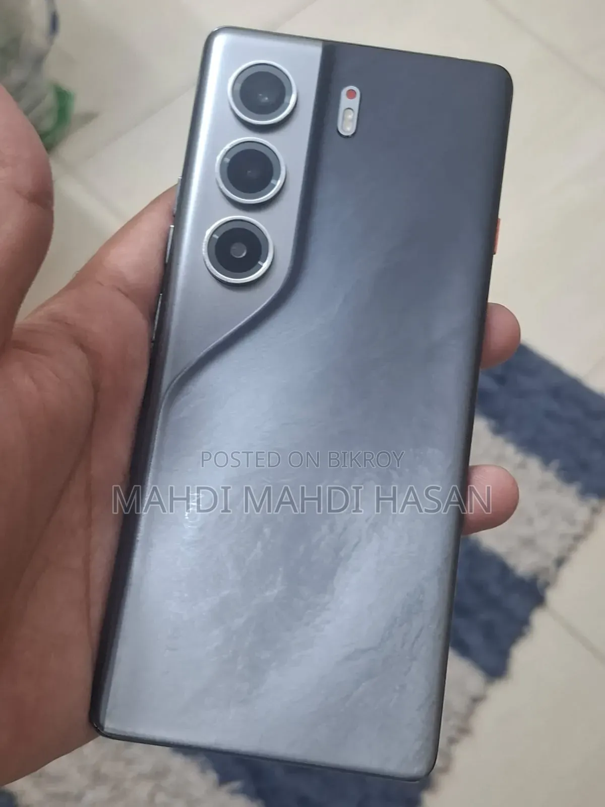 টেকনো ক্যামন ৪০ প্রো ৪জি ২৫৬ জিবি ব্ল্যাক