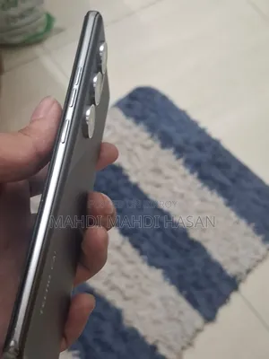 টেকনো ক্যামন ৪০ প্রো ৪জি ২৫৬ জিবি ব্ল্যাক