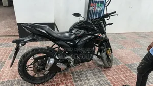 সুজুকি জিক্সার ২০১৯ কালো