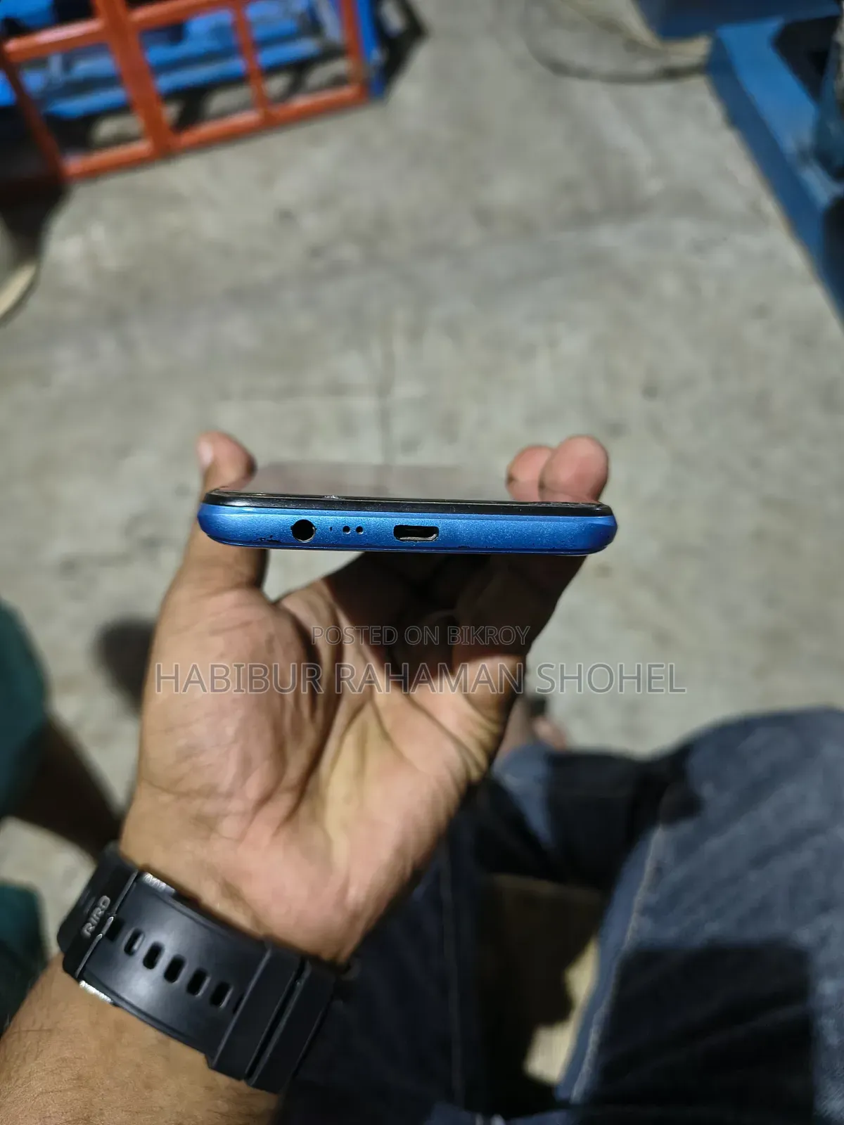 রিয়েলমি সি১১ ৩২ জিবি নীল