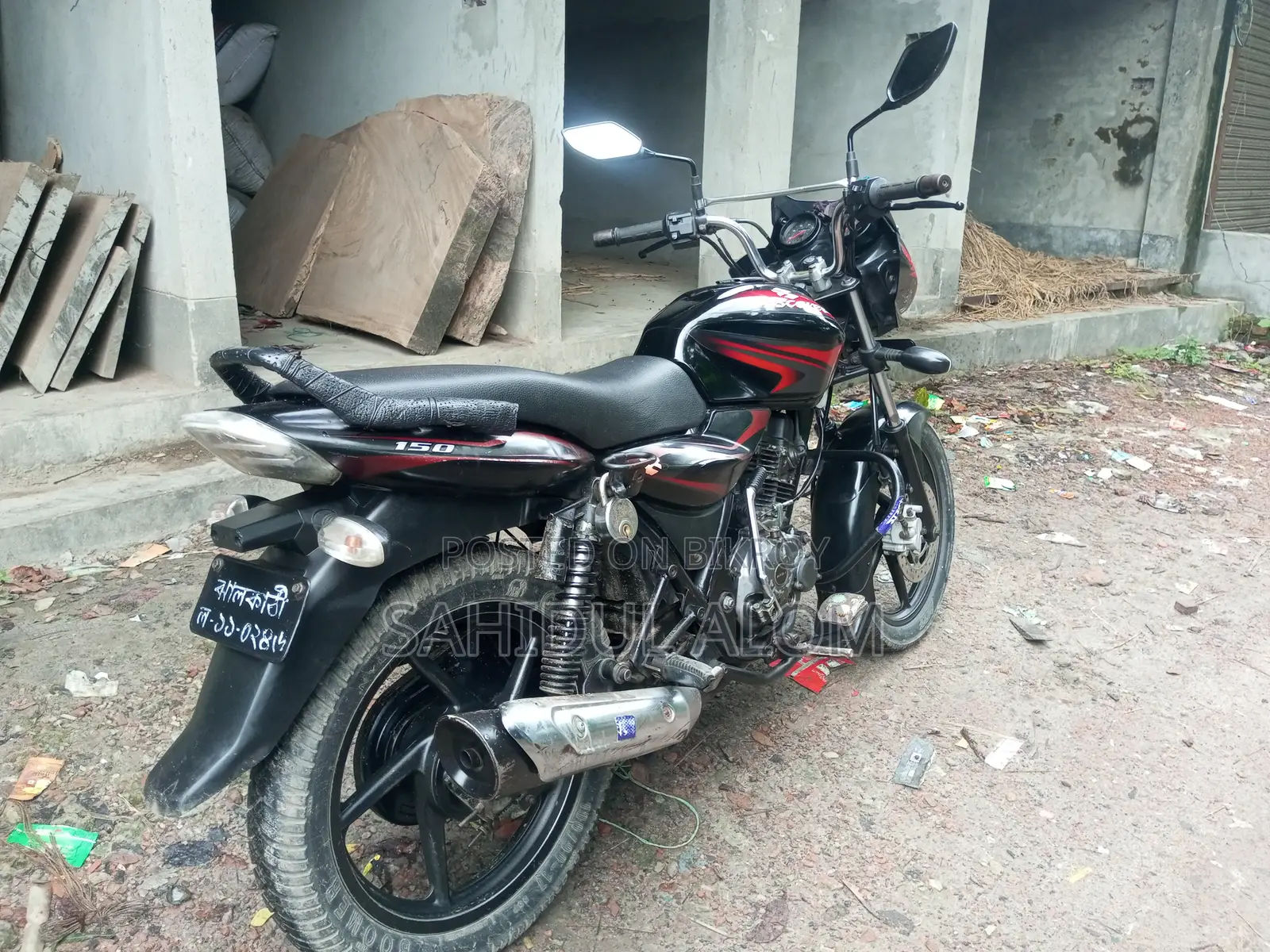 বাজাজ ডিসকভার ১৫০ ২০১৪ কালো