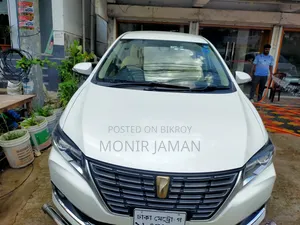 টয়োটা প্রিমিও ২০২০ পার্ল