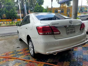 টয়োটা প্রিমিও ২০২০ পার্ল