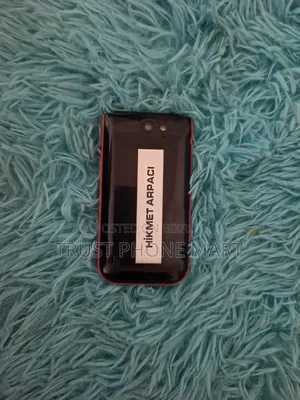 নোকিয়া ২৭২০ ফোল্ড রেড