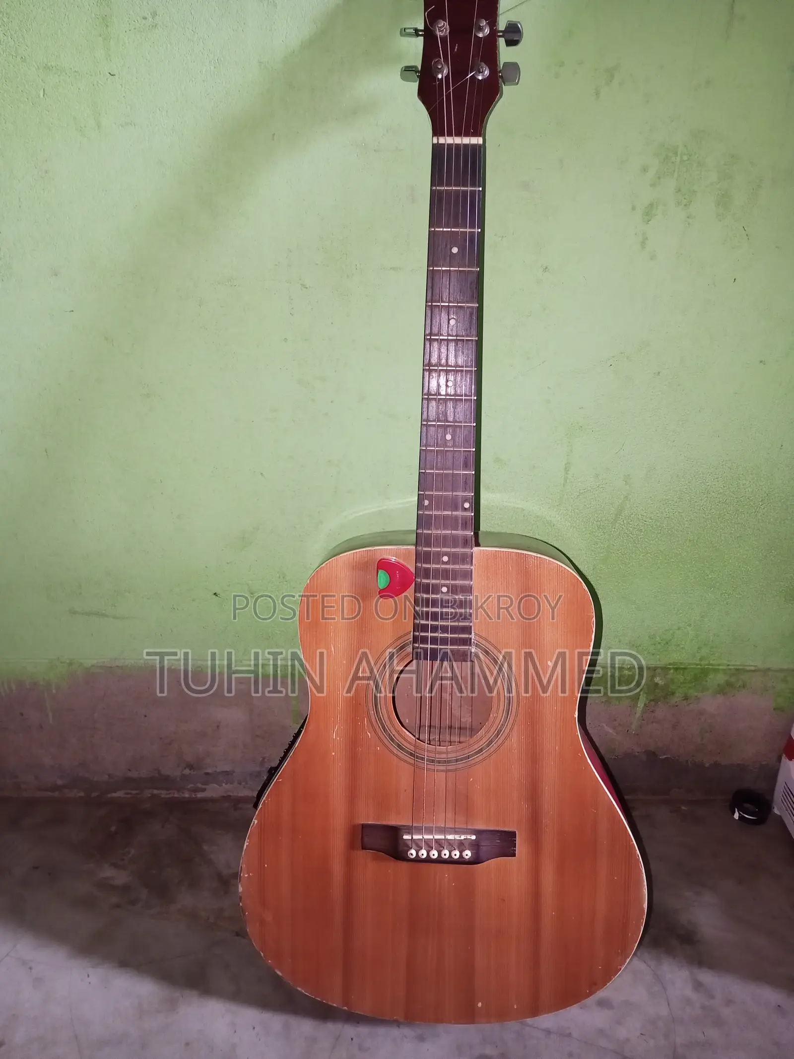 Guiter for Sale