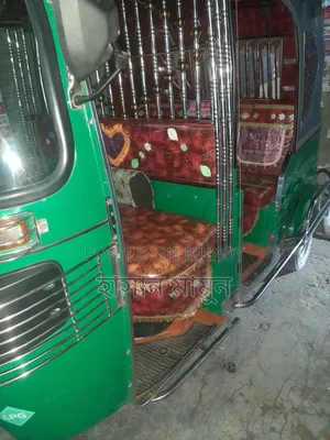 Bajaj RE 2025 Green