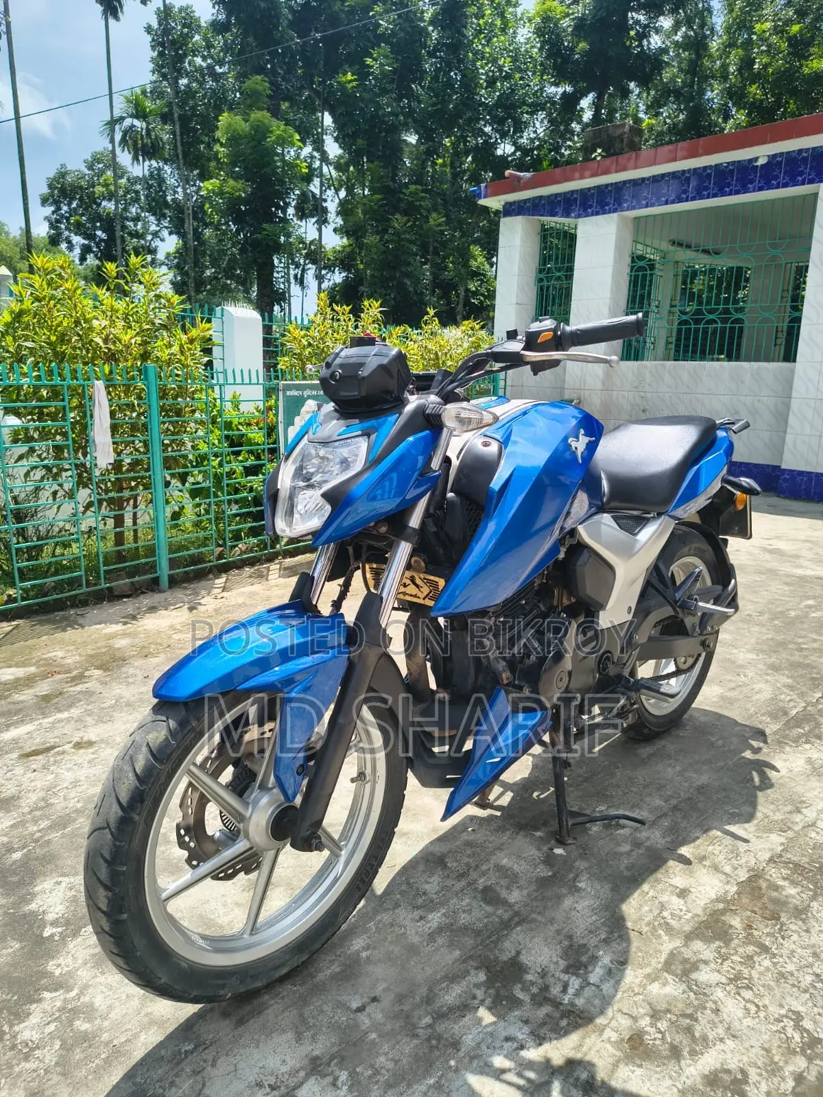 TVS Apache RTR 160 4V 2022 Blue