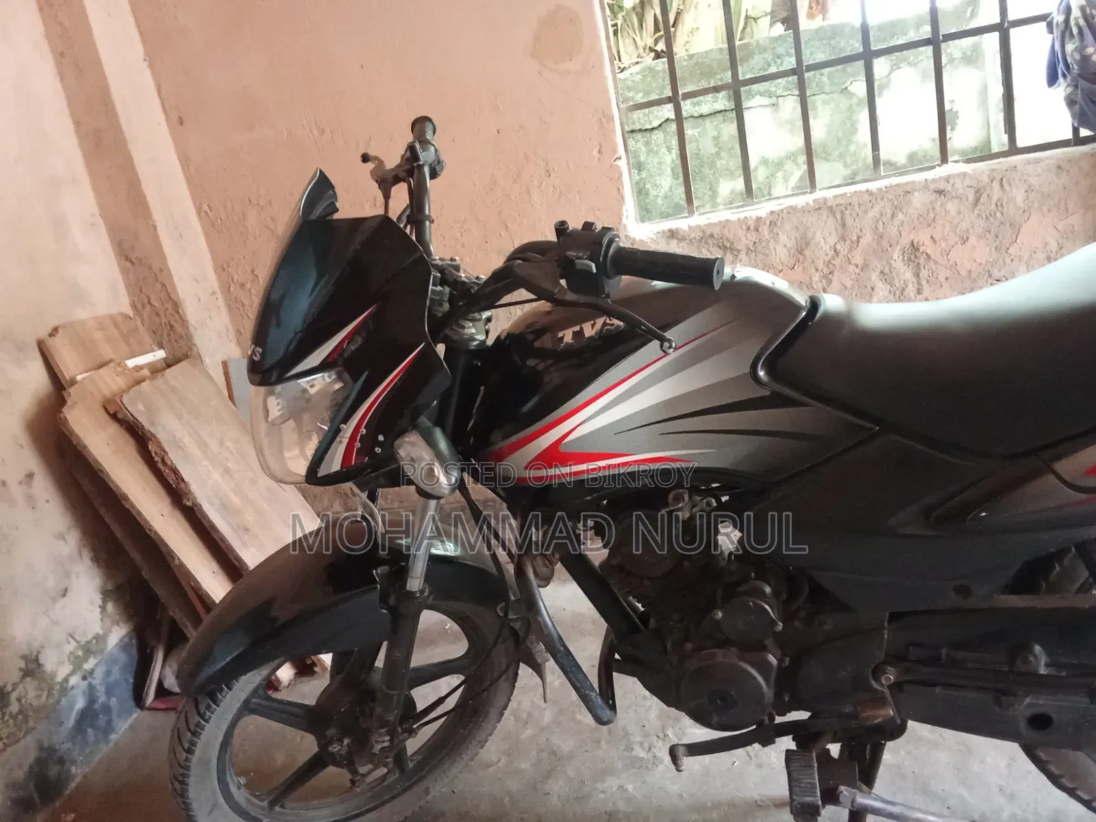 TVS Metro 2020 Black