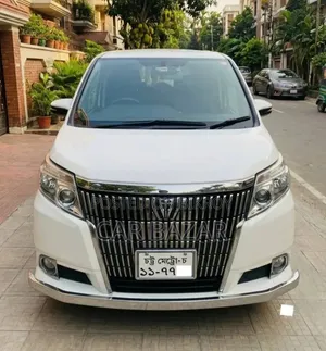 টয়োটা নোয়া ২.০ এফডব্লিউডি (৭ সিটার) ২০১৪ হোয়াইট