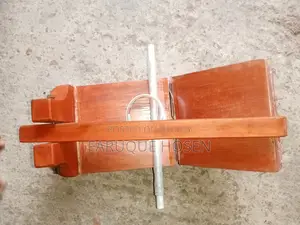 মেহগনি কাঠের রুটি মেকার