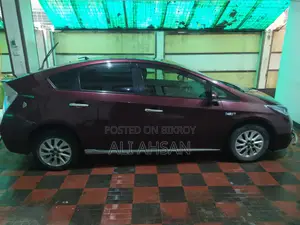 Toyota Prius Plug-in Hybrid 2025